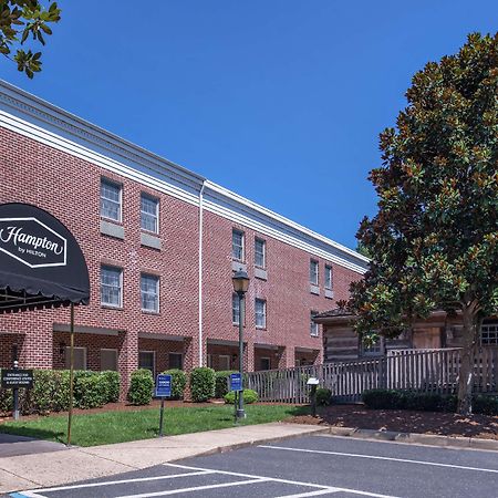 Hampton Inn Lexington Historic Area Екстер'єр фото