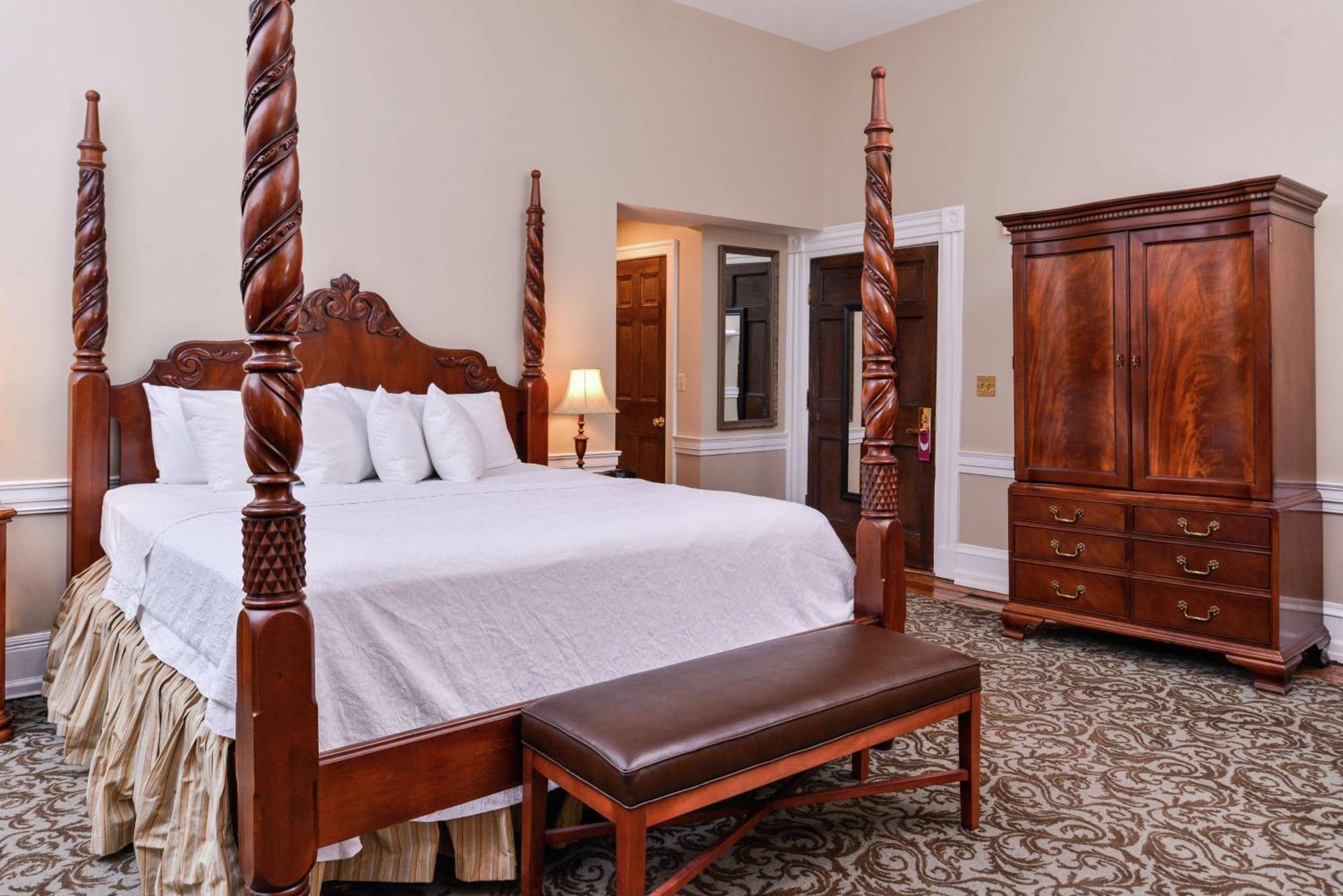 Hampton Inn Lexington Historic Area Екстер'єр фото