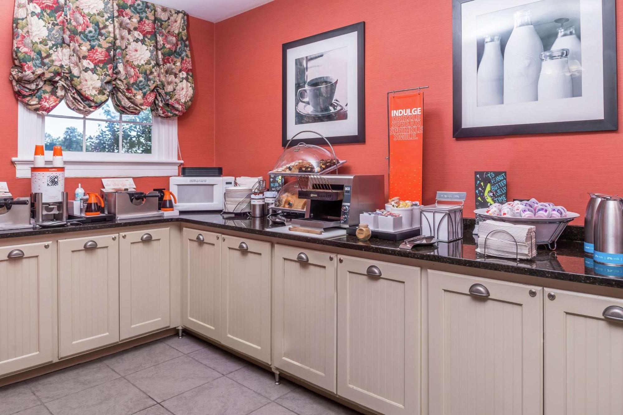 Hampton Inn Lexington Historic Area Екстер'єр фото